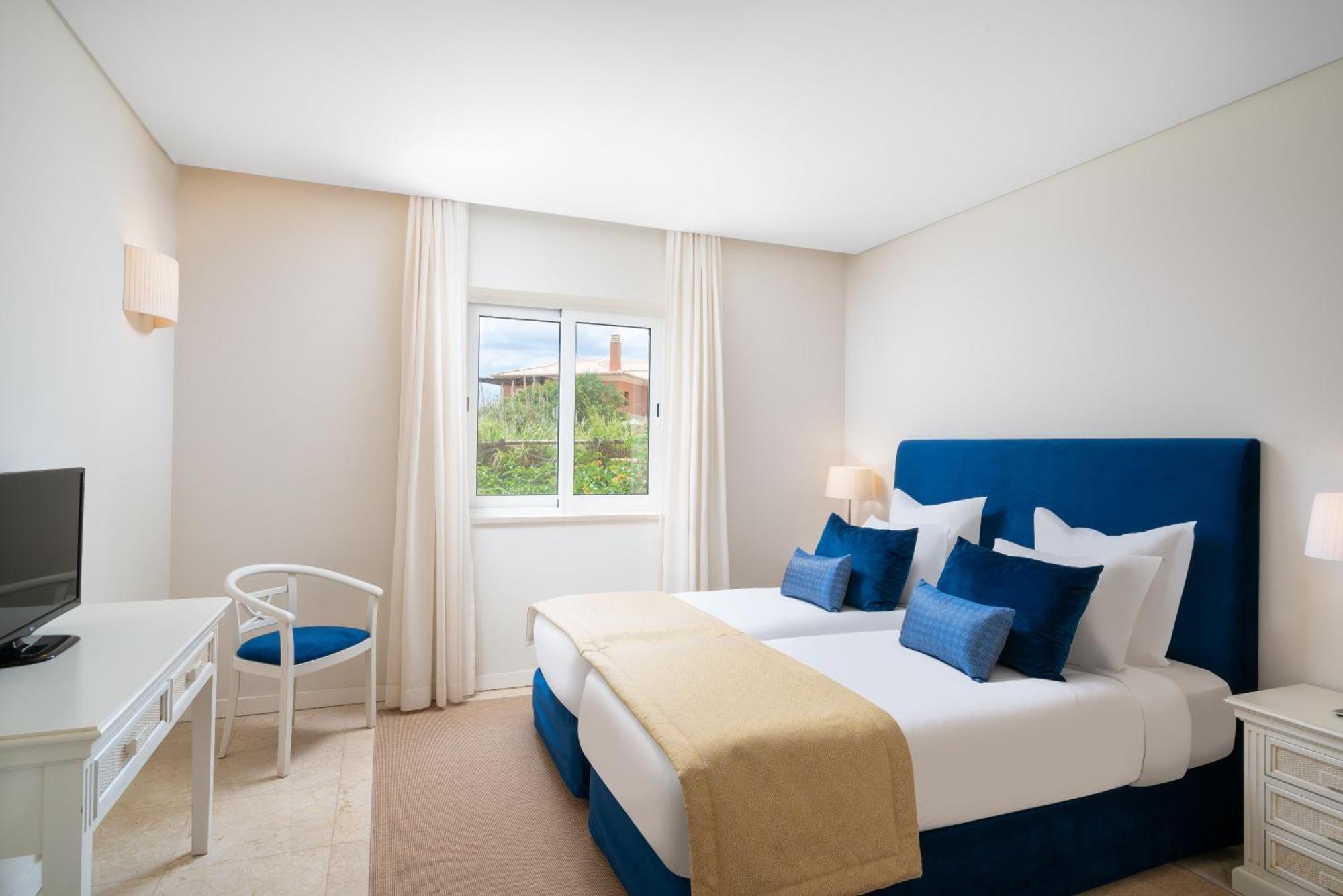 Monte Santo Resort Carvoeiro  Kültér fotó A bedroom at the hotel