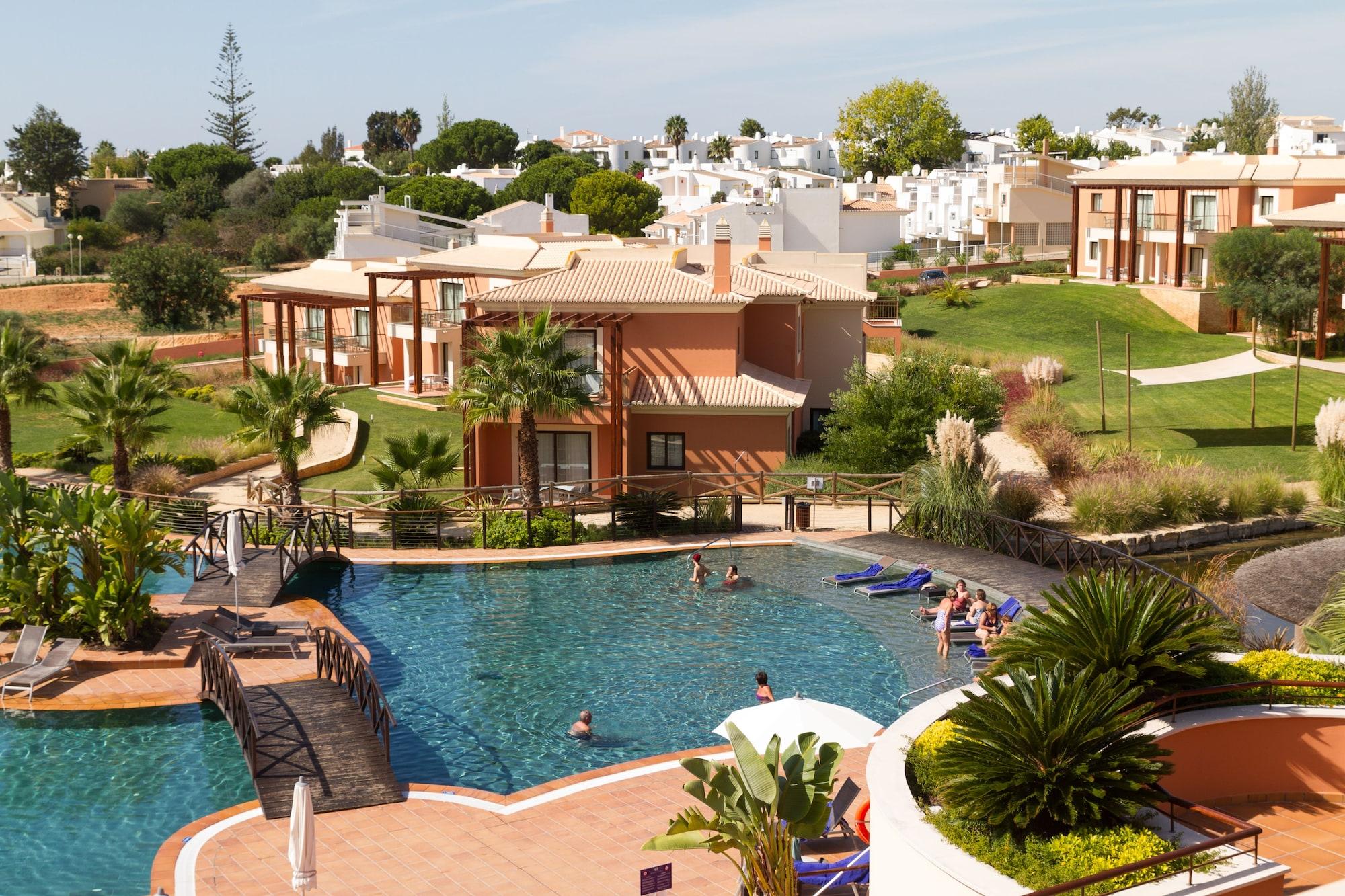 Monte Santo Resort Carvoeiro  Kültér fotó Club Med resort in Spain