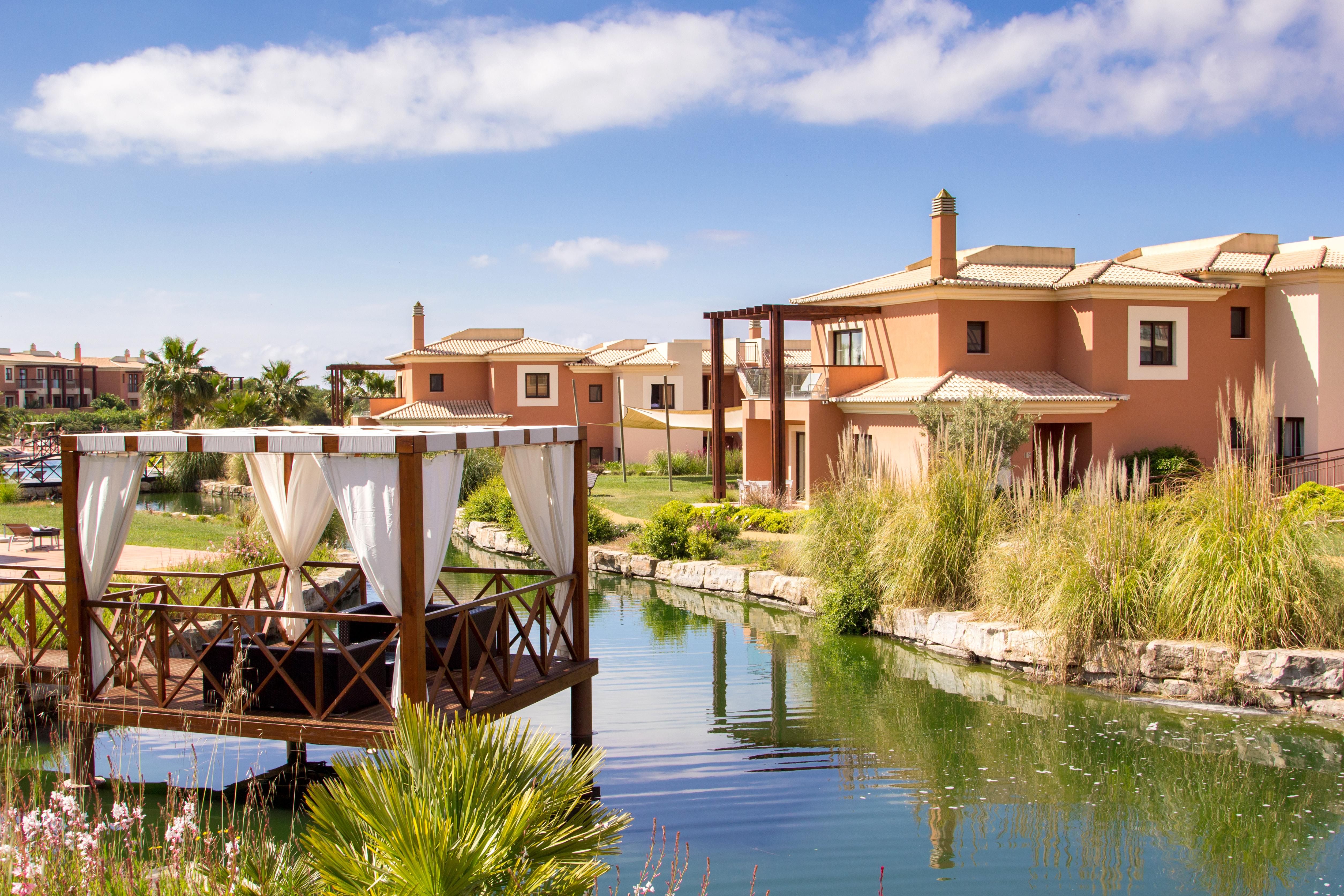 Monte Santo Resort Carvoeiro  Kültér fotó Club del Sol, Benalmadena, Spain