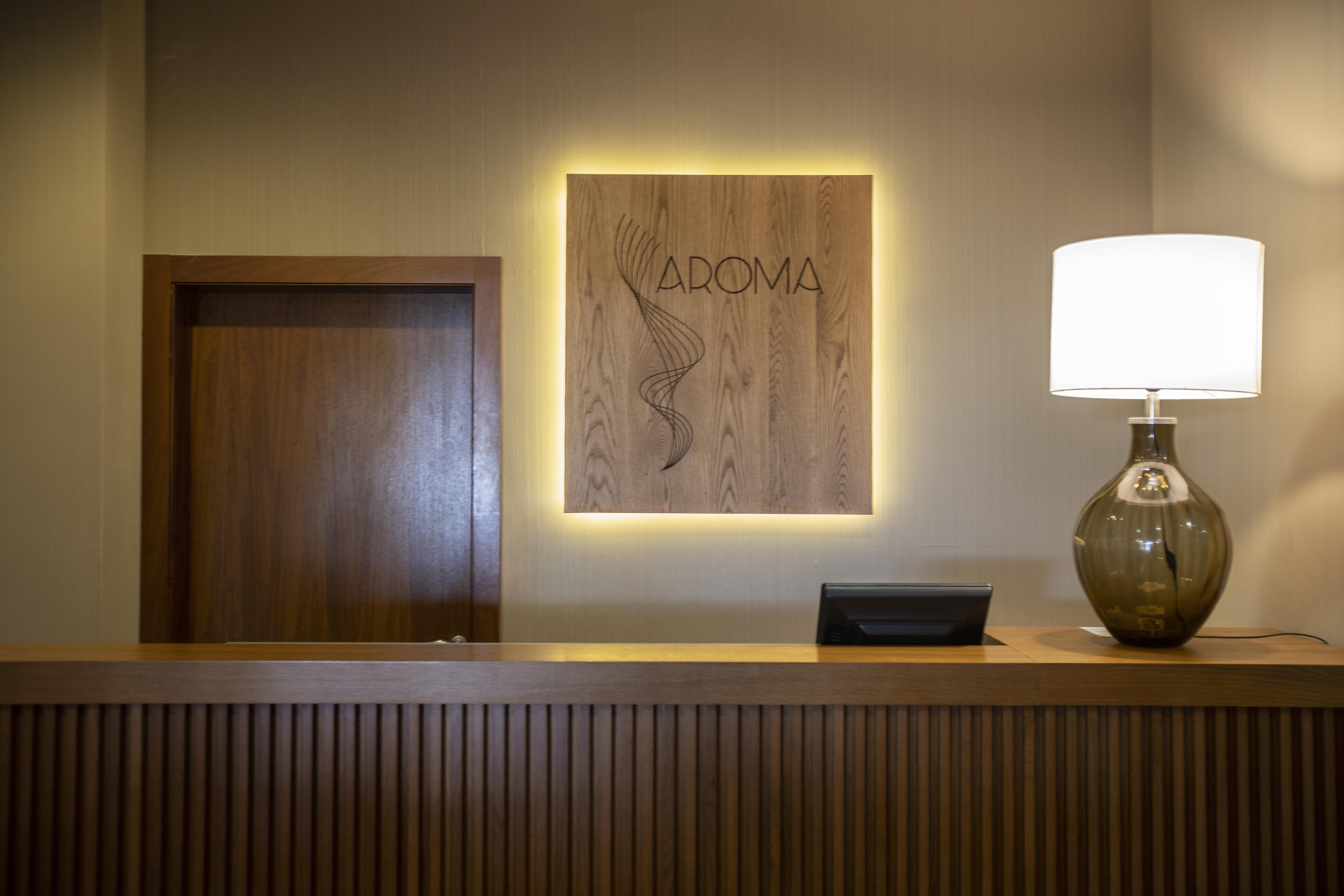 Monte Santo Resort Carvoeiro  Kültér fotó Reception desk at the hotel